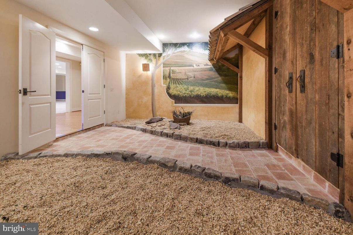 Interior, Recessed Lighting