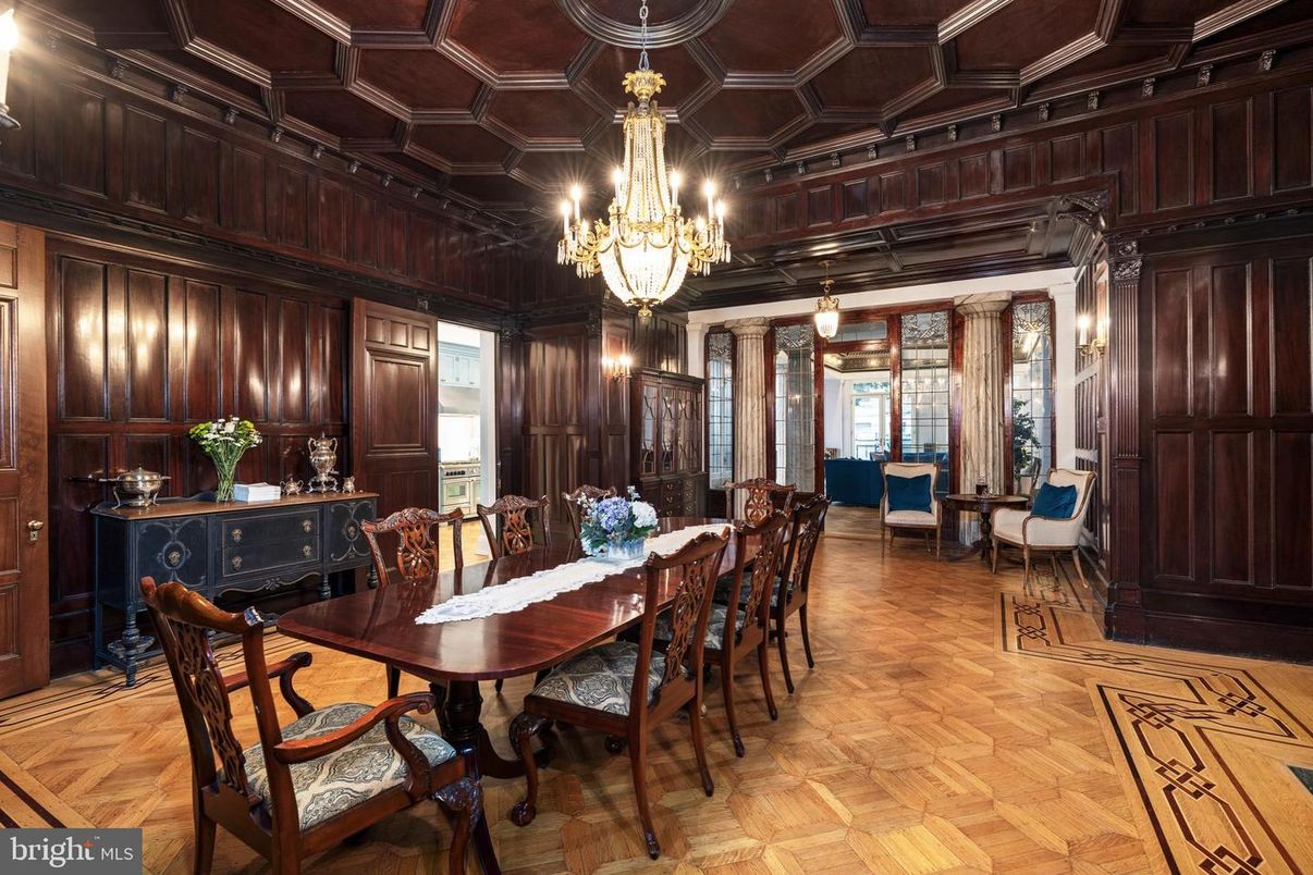 Chandelier, Dining room, Interior, Wood Texture Flooring, Wooden Walls