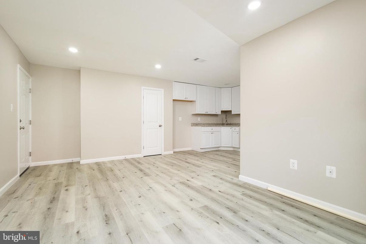 Empty room, Interior, Kitchen, Recessed Lighting, Wood Texture Flooring