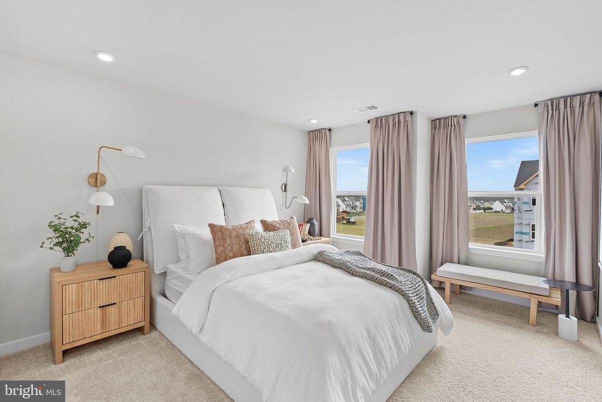 Bedroom, Interior, Recessed Lighting, Water