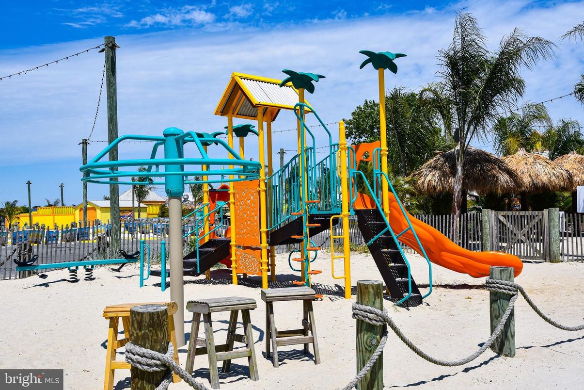 Backyard, Exterior, Playground