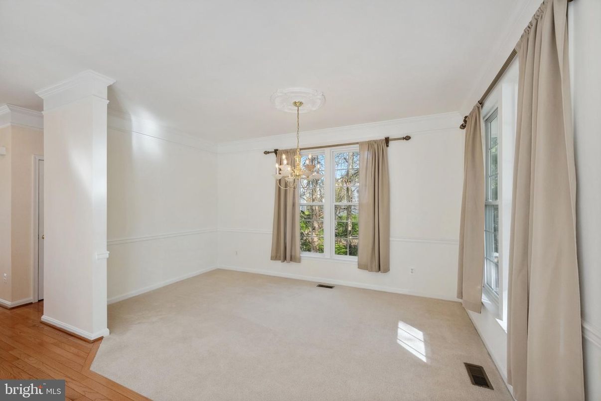 Chandelier, Empty room, Interior, Wood Texture Flooring