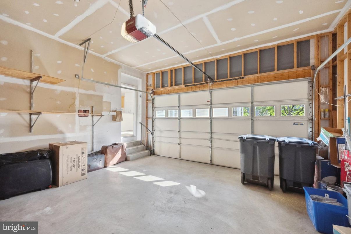 Garage, Interior, Recessed Lighting