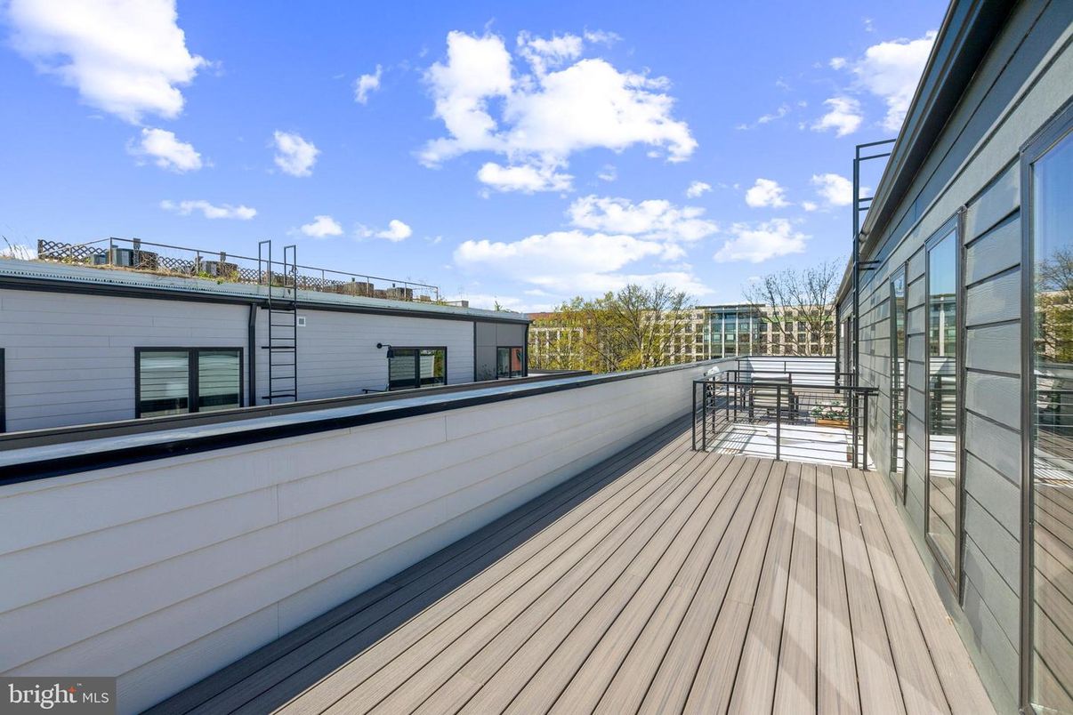 Exterior, Wood Texture Flooring