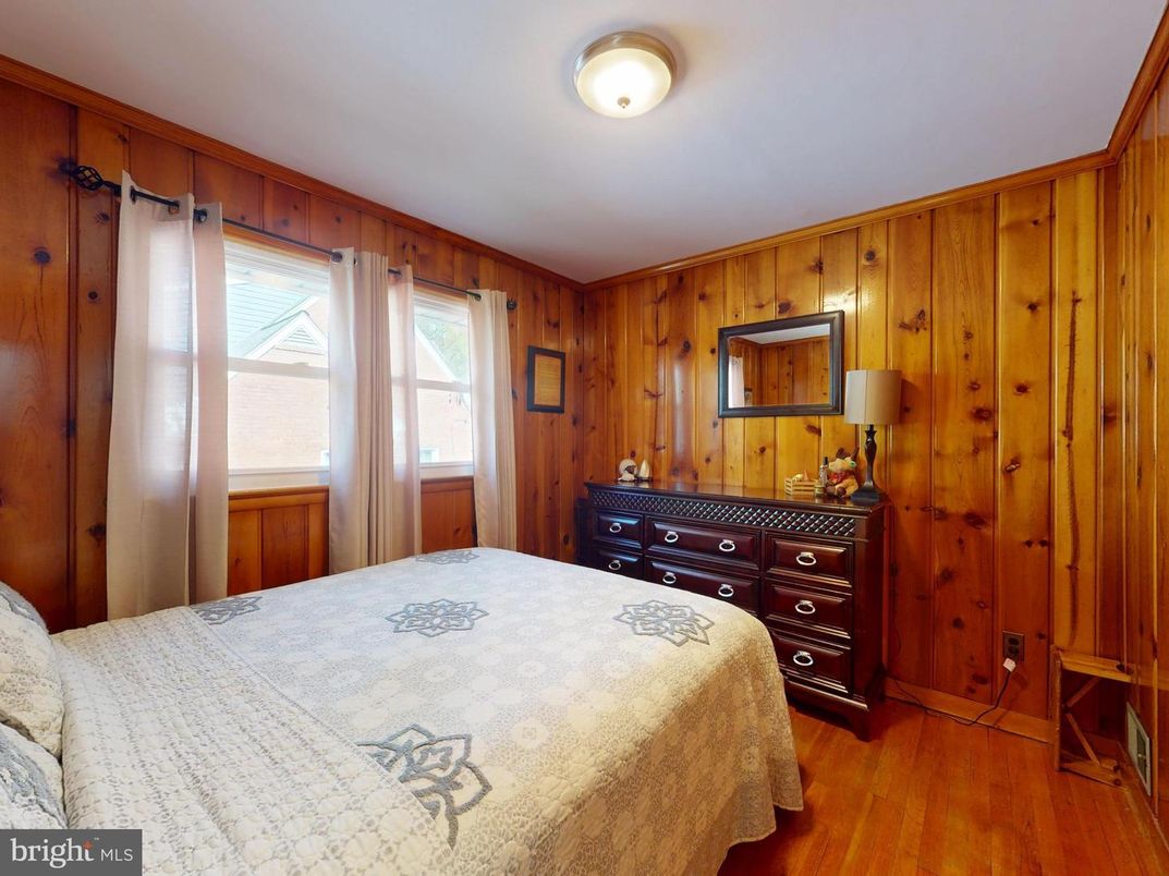 Bedroom, Interior, Wood Texture Flooring, Wooden Walls