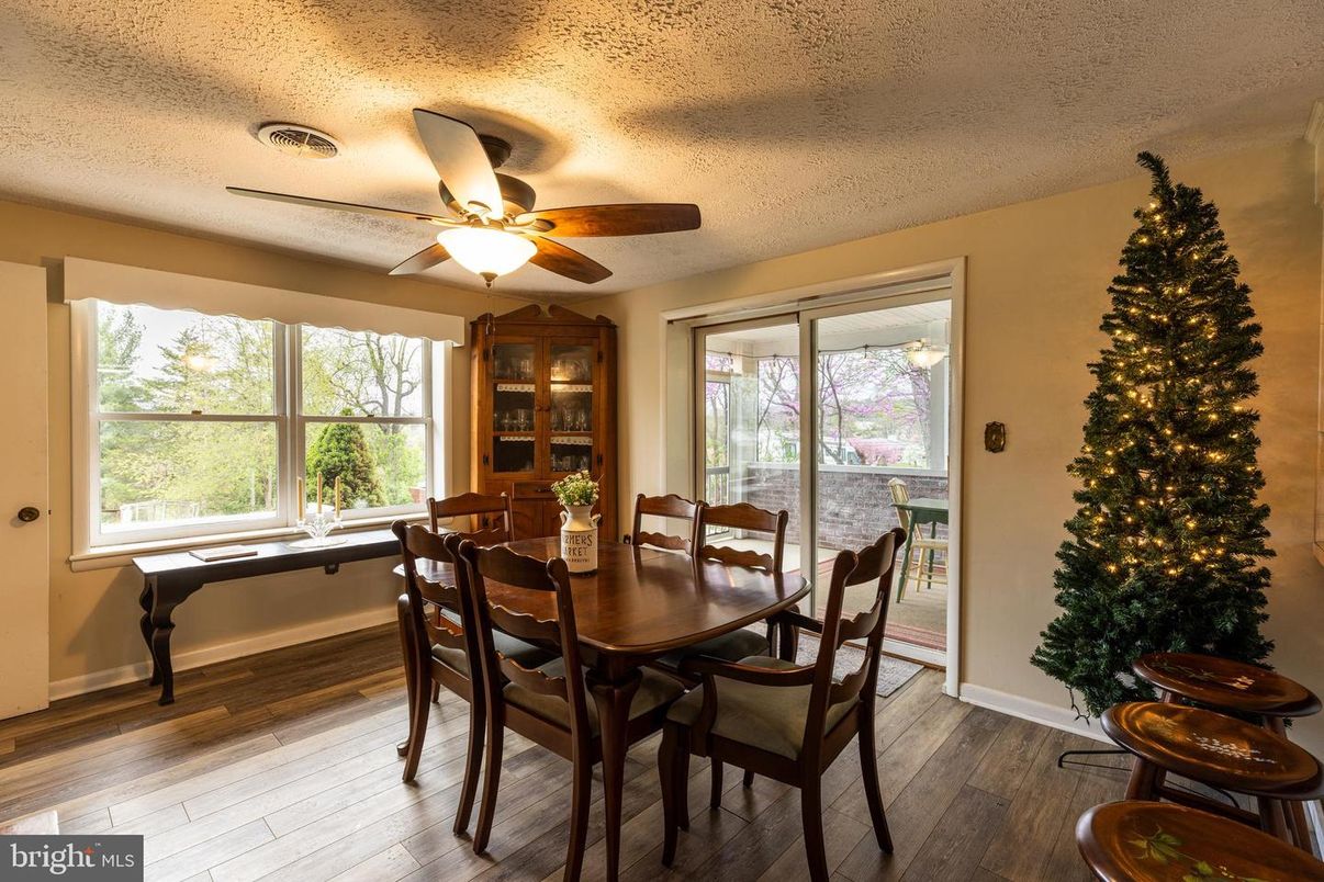 Dining room, Interior, Wood Texture Flooring