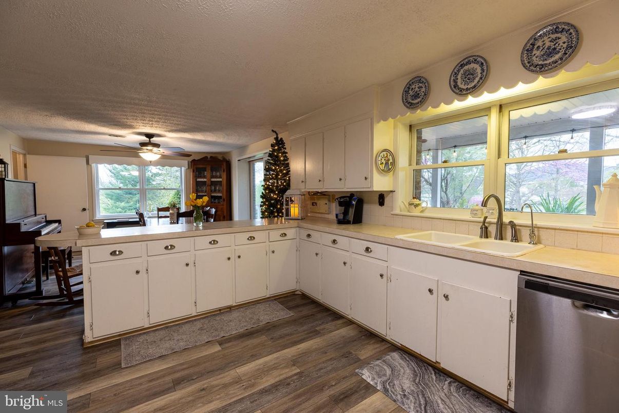 Interior, Kitchen, Wood Texture Flooring