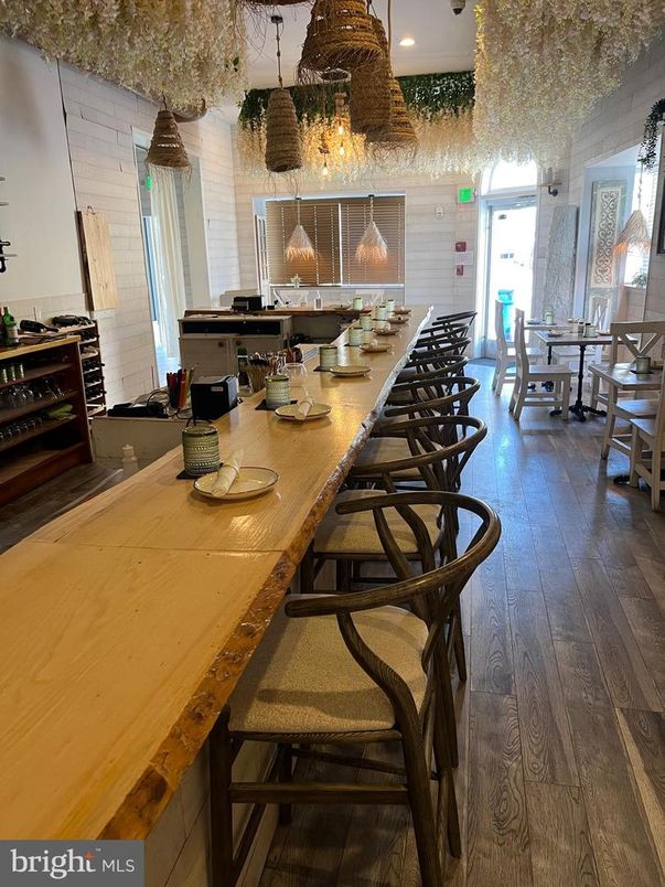 Dining room, Interior, Kitchen, Recessed Lighting, Wood Texture Flooring
