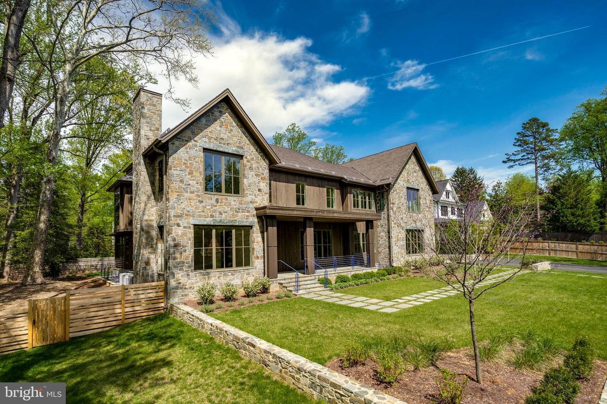 Backyard, Exterior, Facade, Tudor Revival