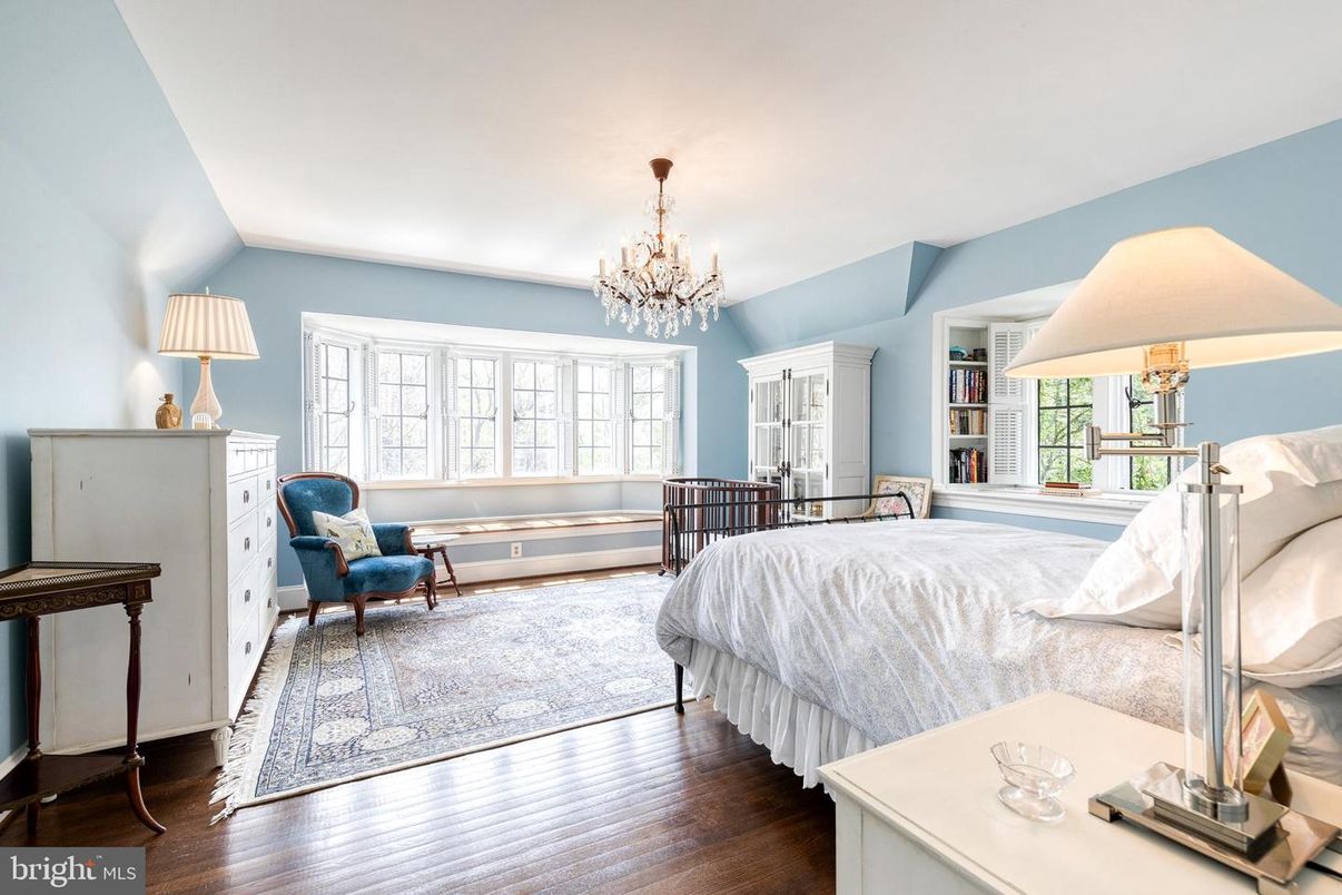 Bedroom, Chandelier, Interior, Wood Texture Flooring