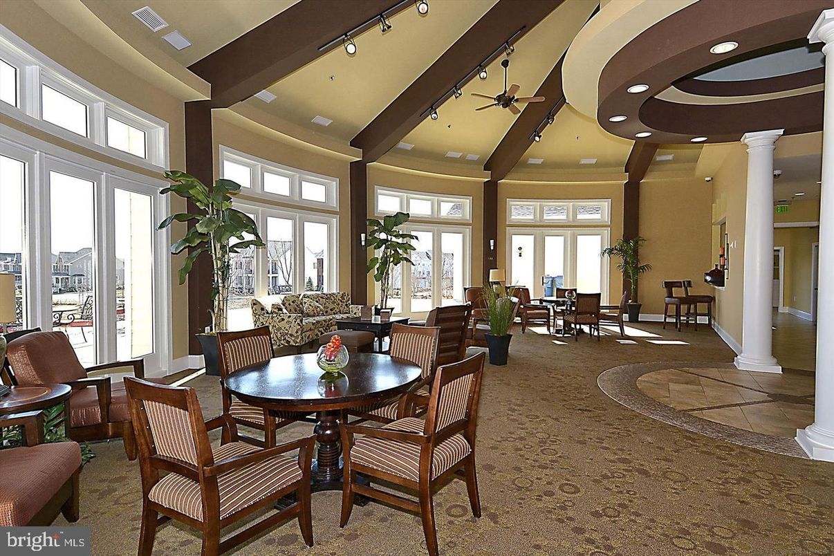 Dining room, Interior, Recessed Lighting, Wooden Beams