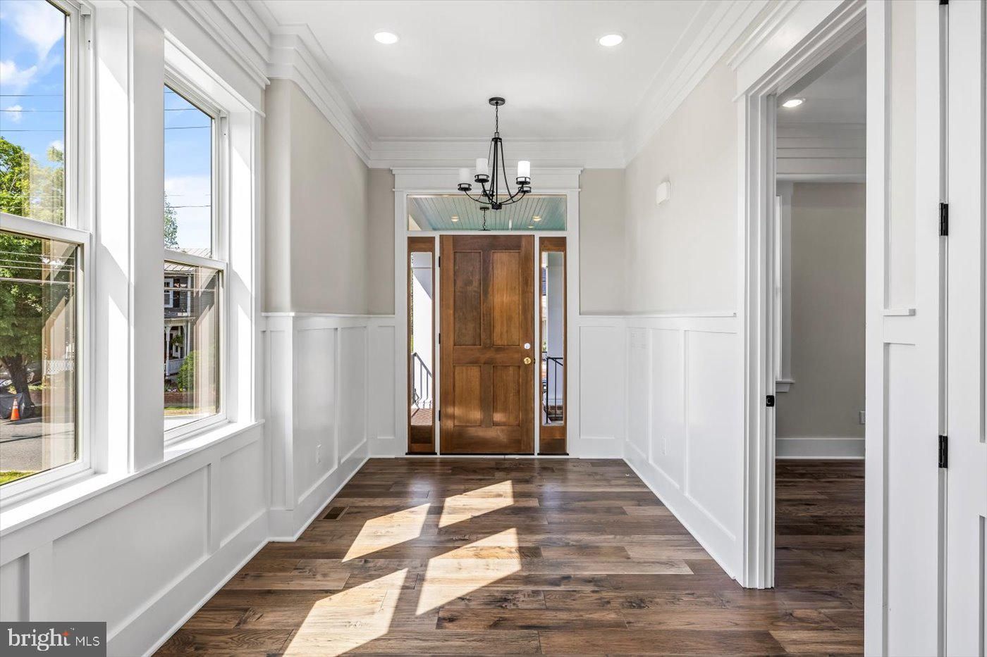 Chandelier, Interior, Pendant Lights, Recessed Lighting, Wood Texture Flooring