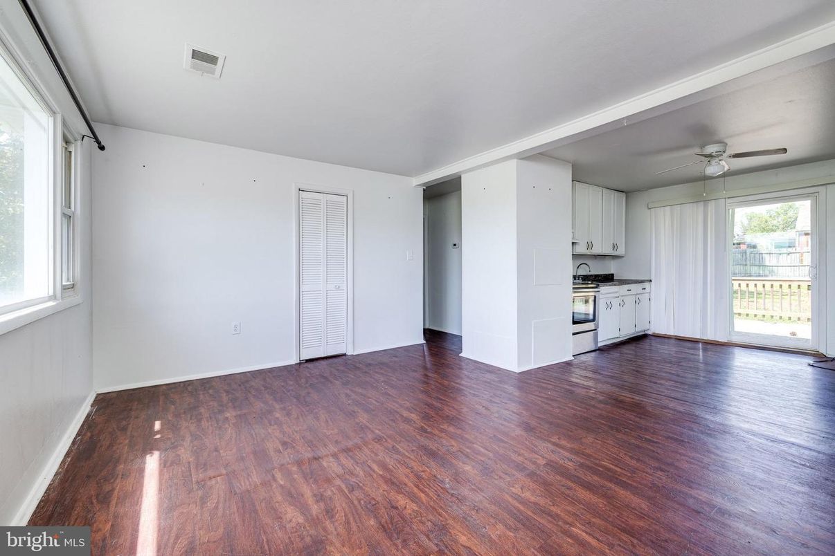 Empty room, Interior, Kitchen, Wood Texture Flooring
