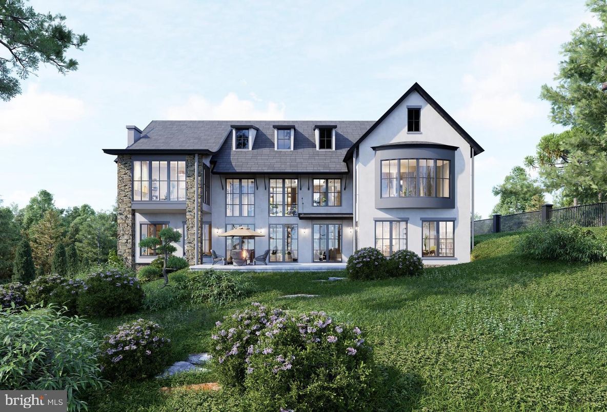 Backyard, Exterior, Facade, Farmhouse