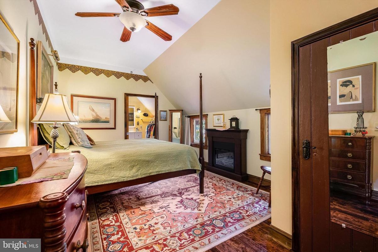 Bedroom, Fireplace, Home Office, Interior, Wood Texture Flooring