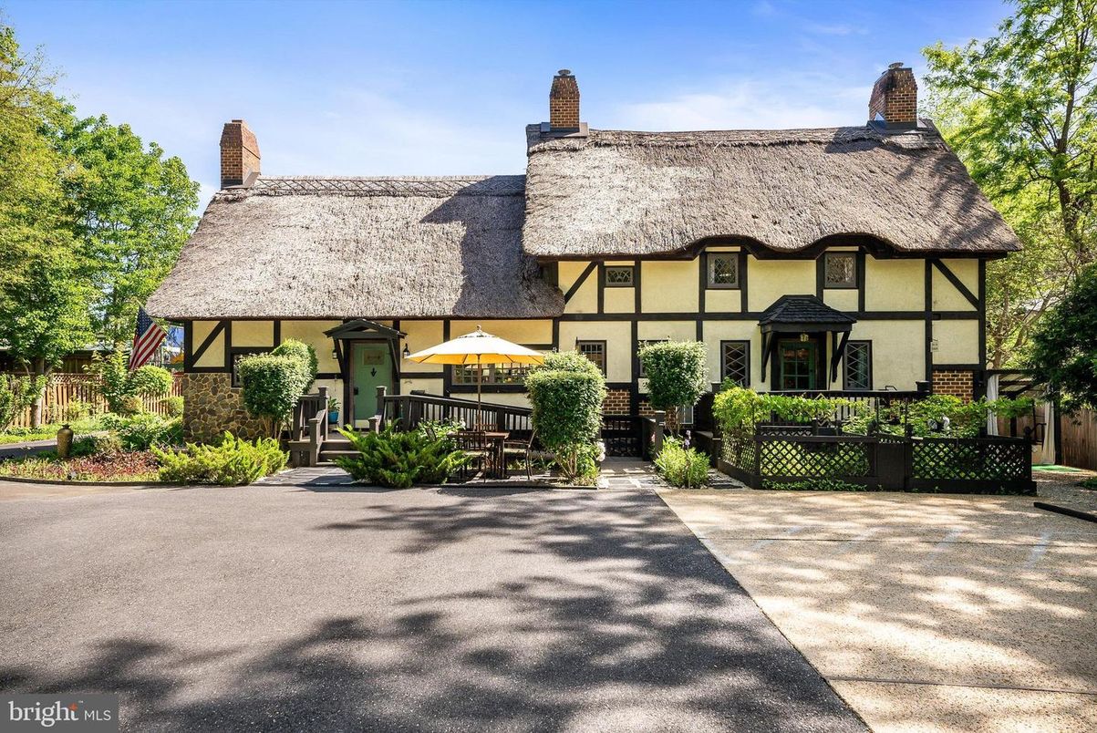 Backyard, Exterior, Facade, Tudor Revival