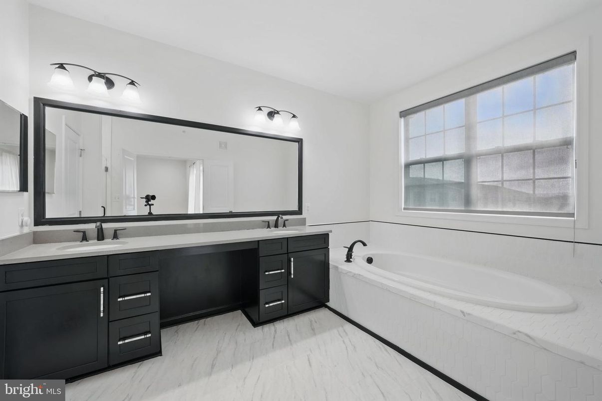 Bathroom, Dual Sink Vanities, Interior, Marble