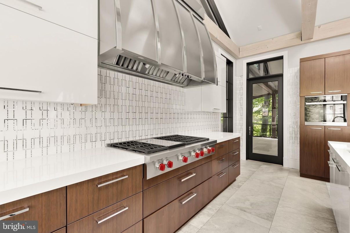 Interior, Kitchen, Stainless Steel Appliances