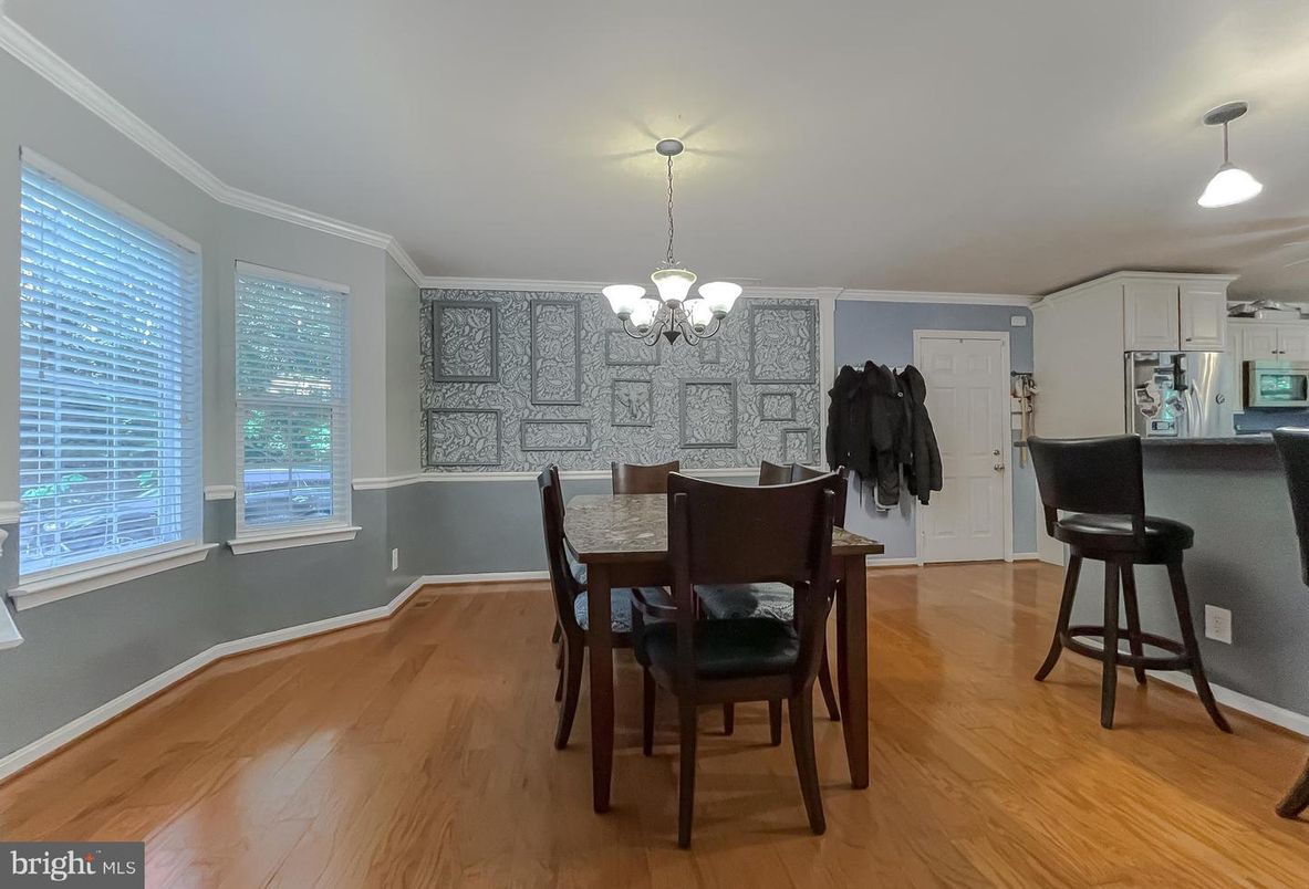 Chandelier, Dining room, Interior, Kitchen, Pendant Lights, Wood Texture Flooring
