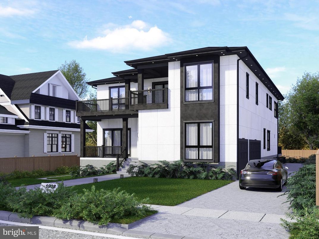 Exterior, Facade, Modern