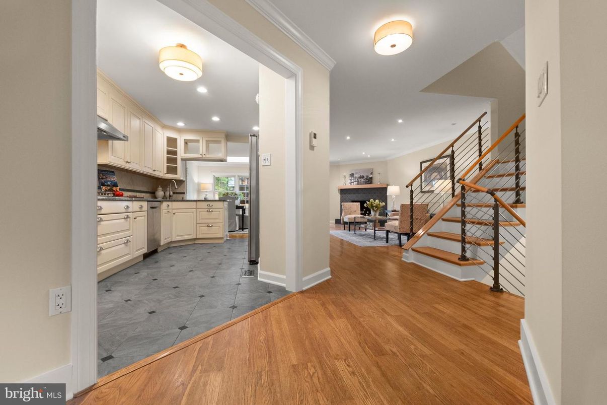 Interior, Kitchen, Recessed Lighting, Wood Texture Flooring