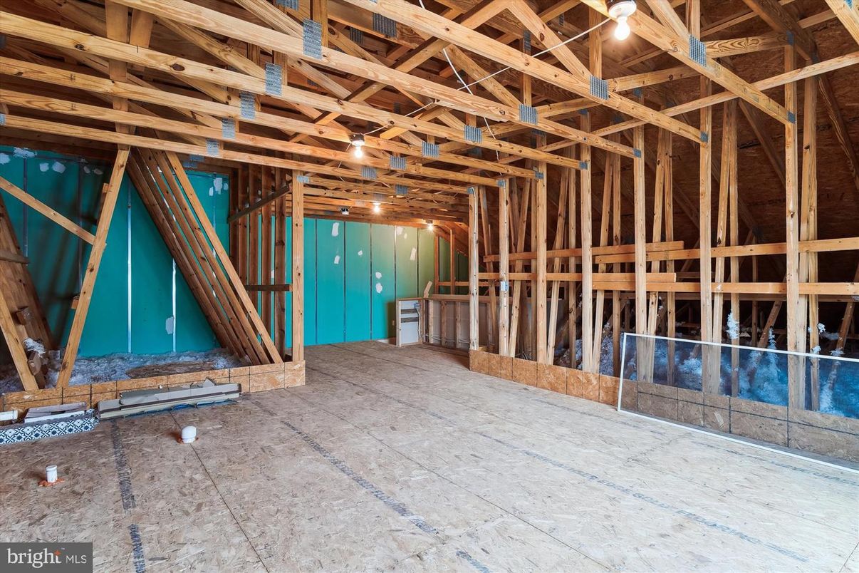 Empty room, Interior, Wooden Beams, Wooden Ceilings, Wooden Walls