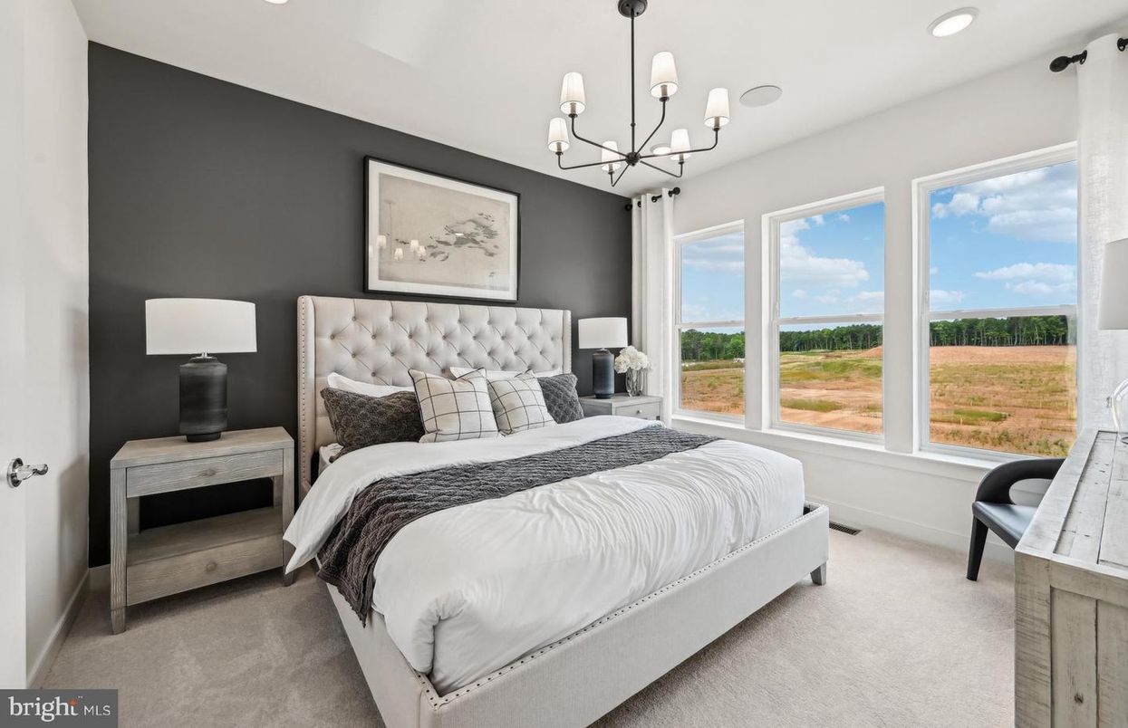 Bedroom, Chandelier, Interior, Recessed Lighting