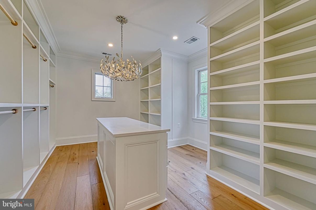 Chandelier, Interior, Recessed Lighting, Walk-in Closets, Wood Texture Flooring