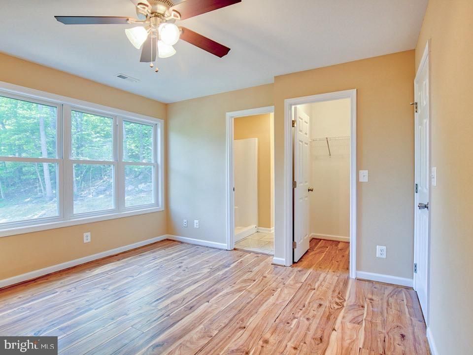 Empty room, Interior, Walk-in Closets, Wood Texture Flooring