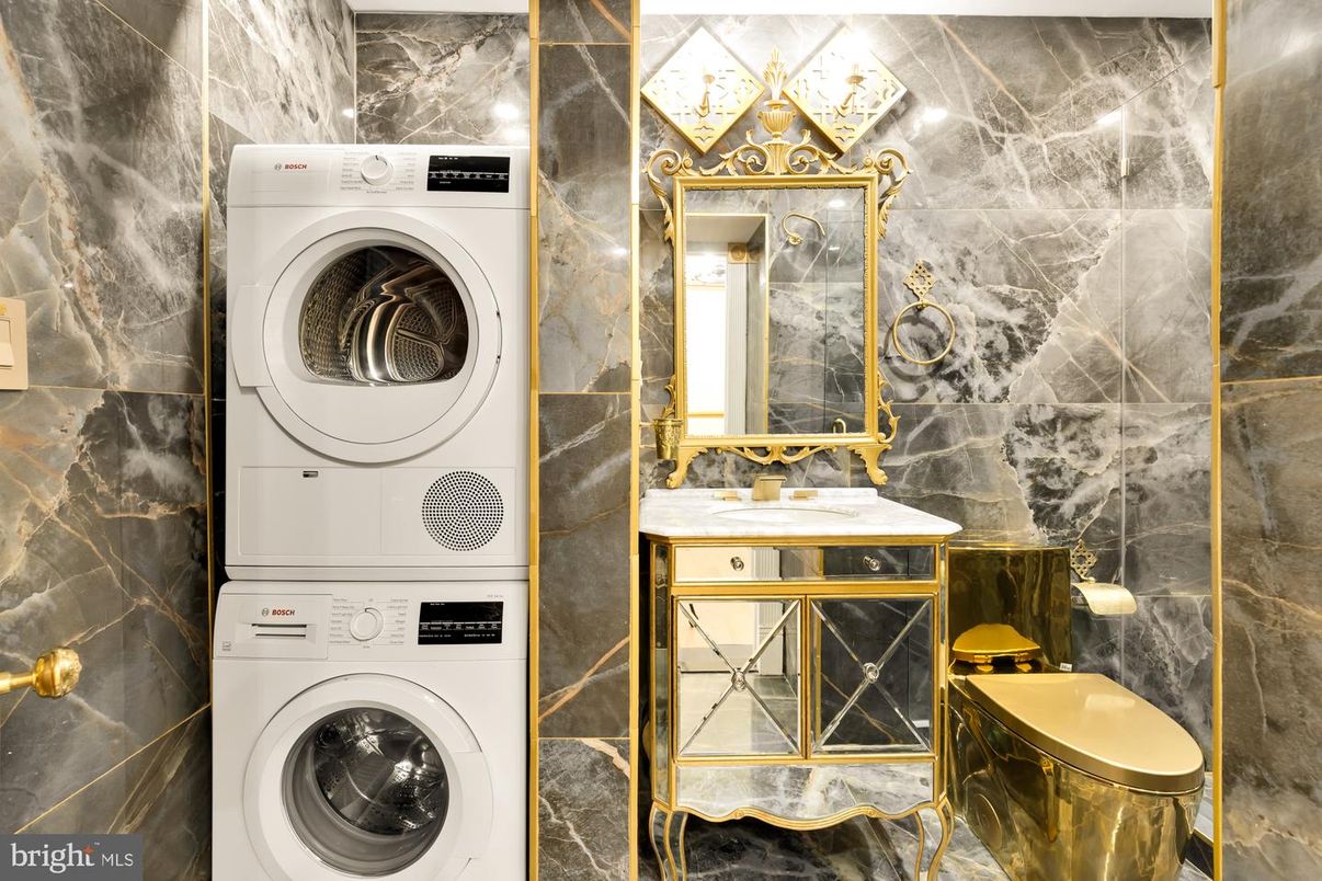 Bathroom, Interior, Utility Closets, Washer