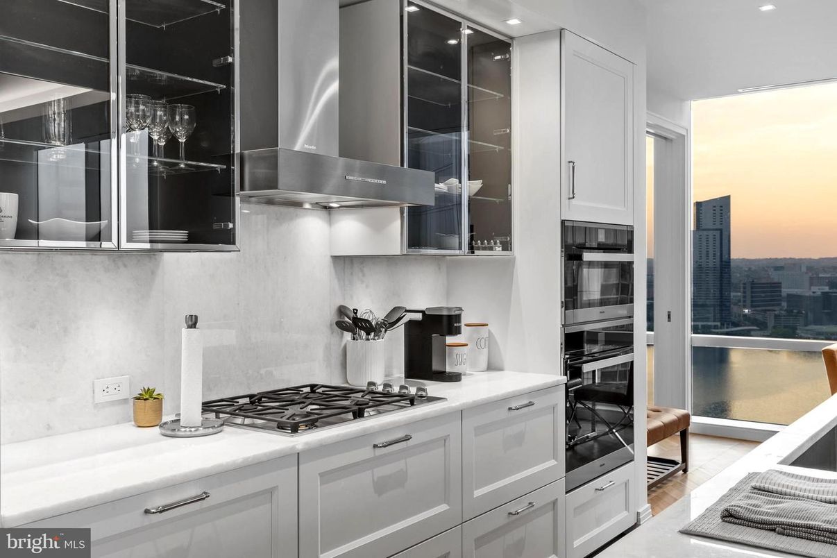 Interior, Kitchen, Recessed Lighting, Stainless Steel Appliances, Water