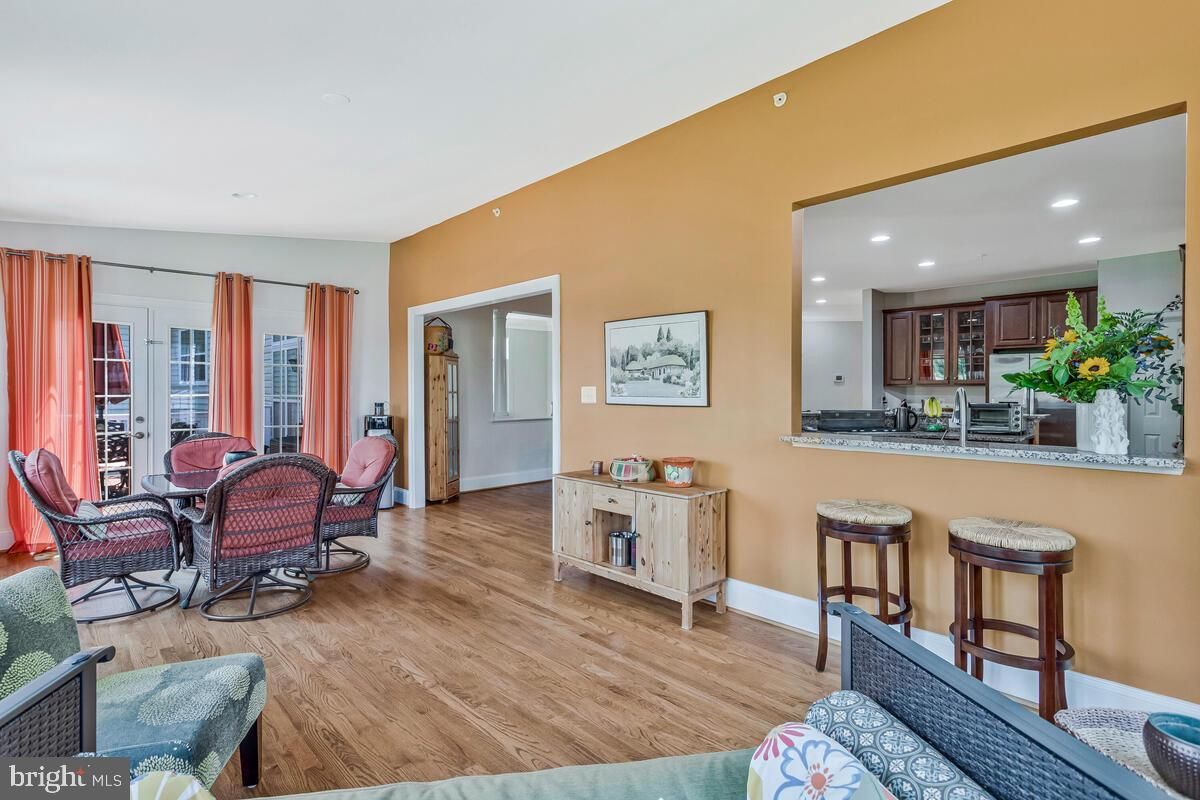 Dining room, Interior, Kitchen, Recessed Lighting, Wood Texture Flooring