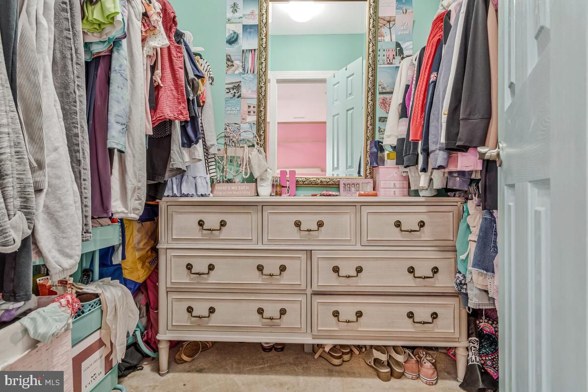 Interior, Walk-in Closets