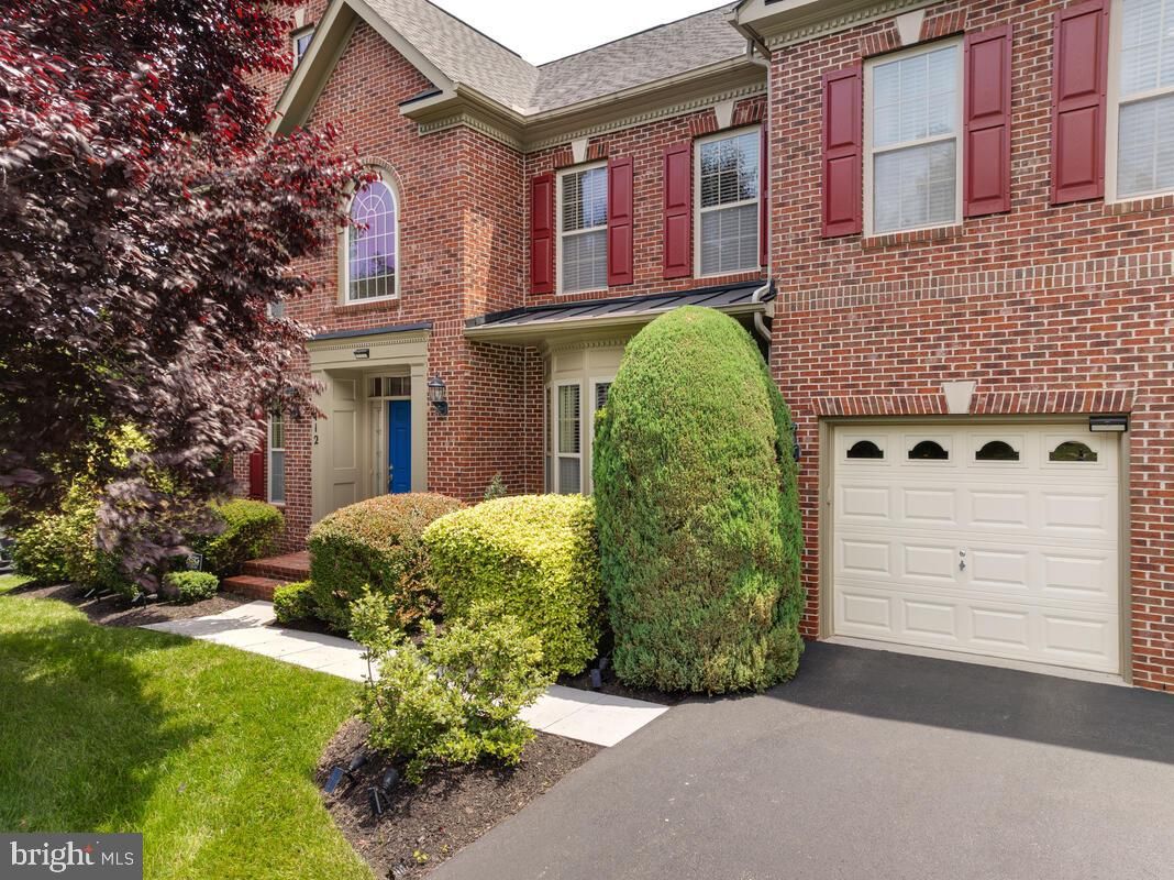 Attached, Exterior, Facade, Brick Facade, Brick Traditional