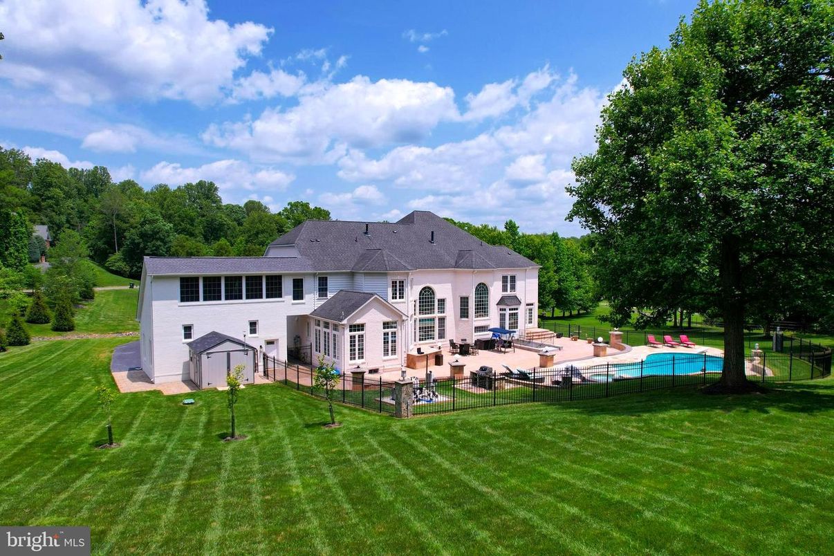 Backyard, Exterior, Pool