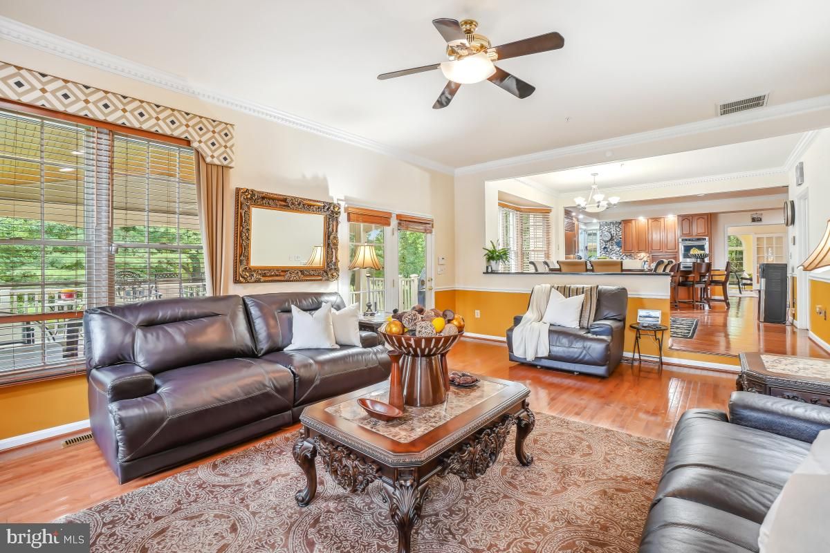 Chandelier, Dining room, Interior, Kitchen, Living room, Wood Texture Flooring