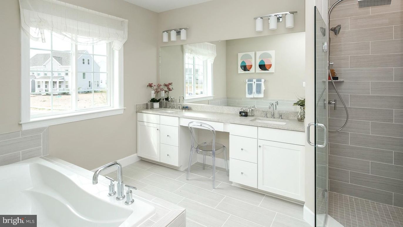 Bathroom, Dual Sink Vanities, Glass Shower, Interior