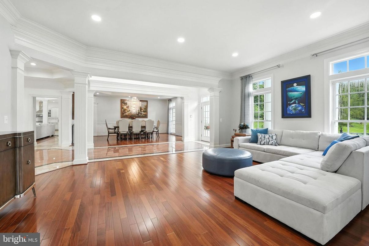 Dining room, Interior, Living room, Recessed Lighting, Wood Texture Flooring