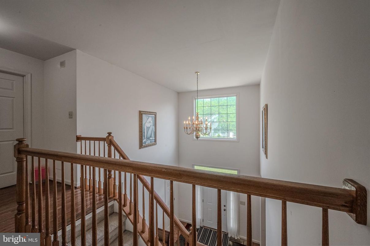 Chandelier, Interior