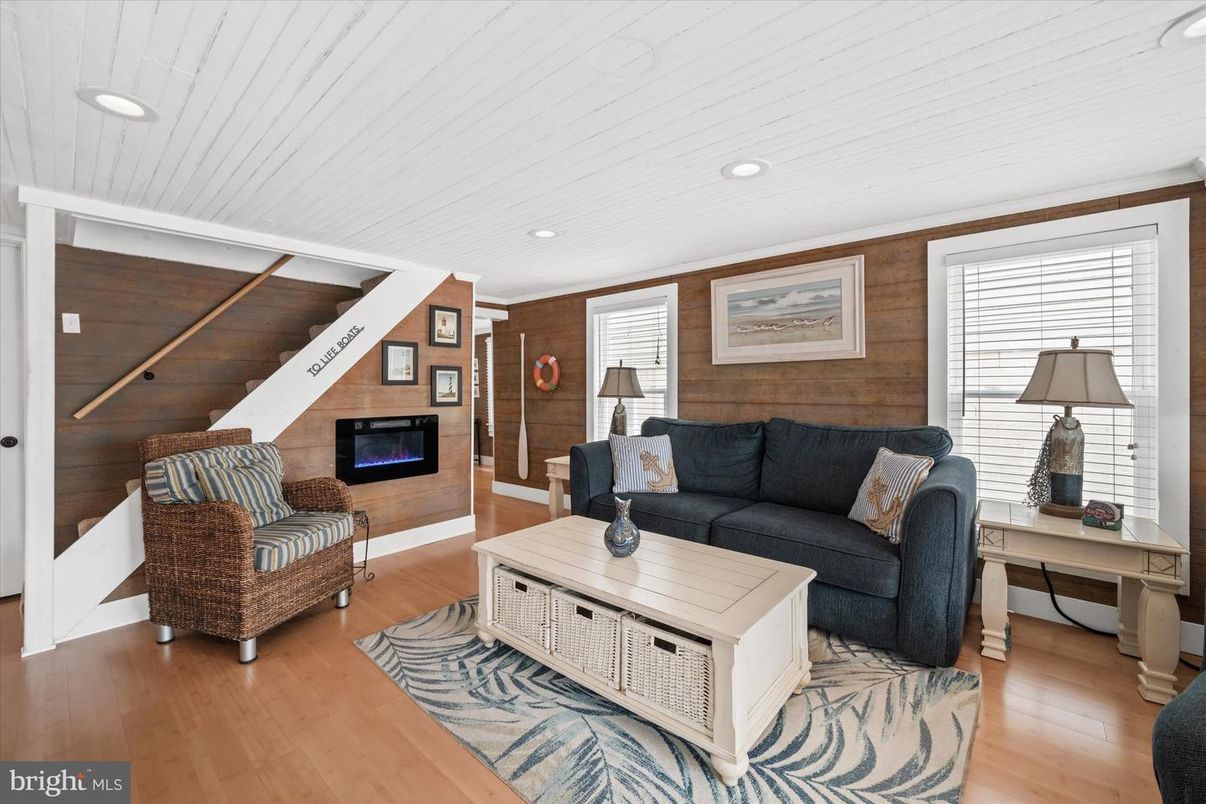 Fireplace, Interior, Living room, Recessed Lighting, Wood Texture Flooring, Wooden Walls