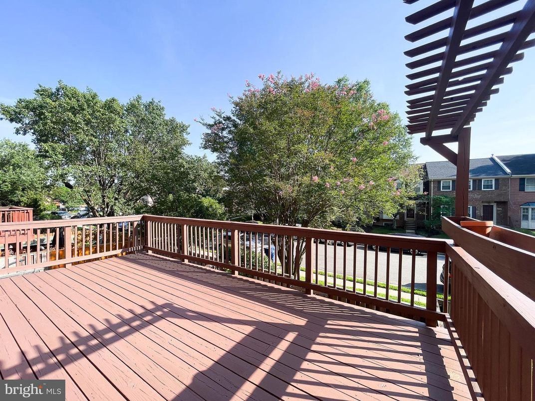 Exterior, Wood Texture Flooring