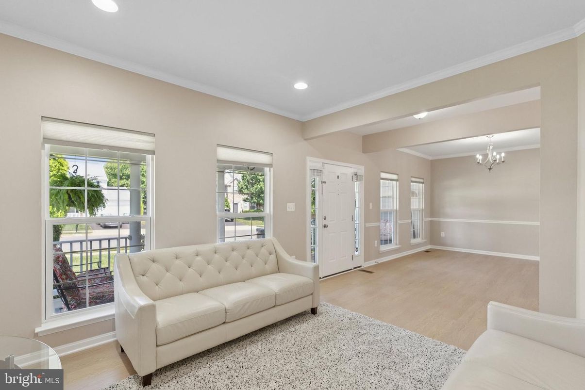 Chandelier, Interior, Recessed Lighting, Wood Texture Flooring