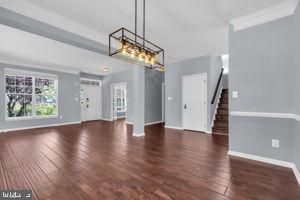 Empty room, Interior, Pendant Lights, Wood Texture Flooring