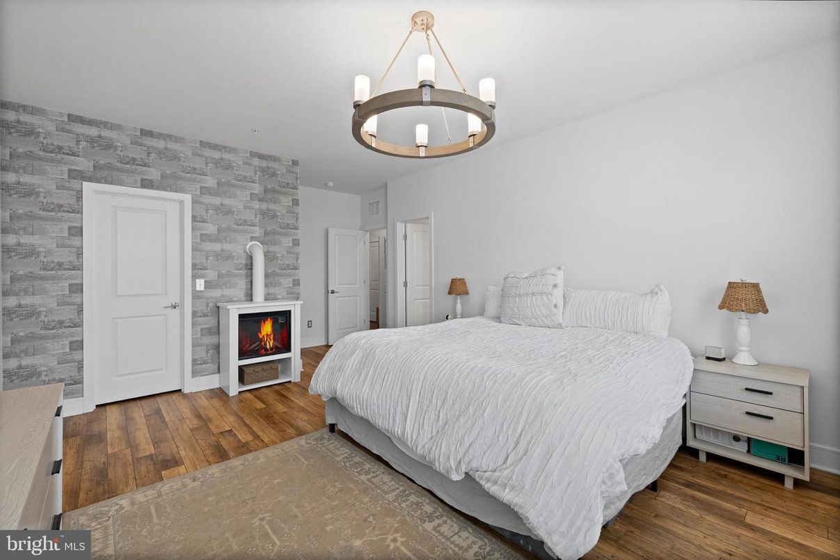 Bedroom, Fireplace, Interior, Pendant Lights, Wood Texture Flooring