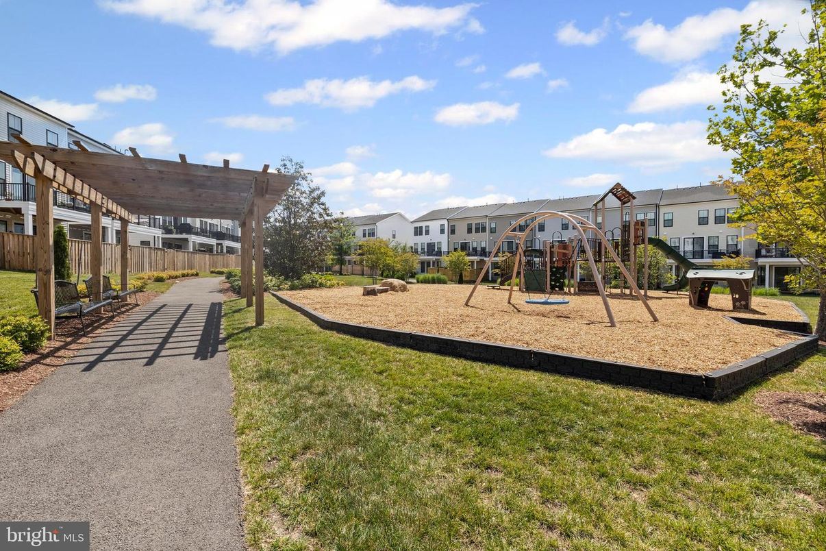 Backyard, Exterior, Playground