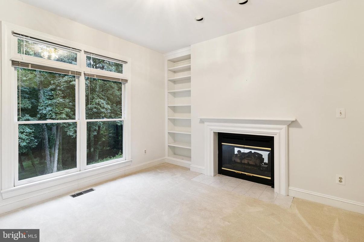 Empty room, Fireplace, Interior, Recessed Lighting