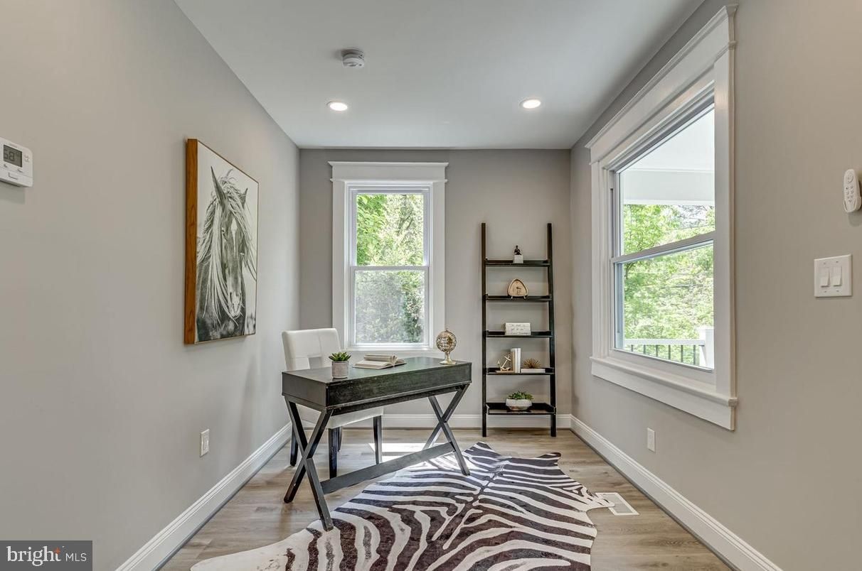 Home Office, Interior, Recessed Lighting, Wood Texture Flooring