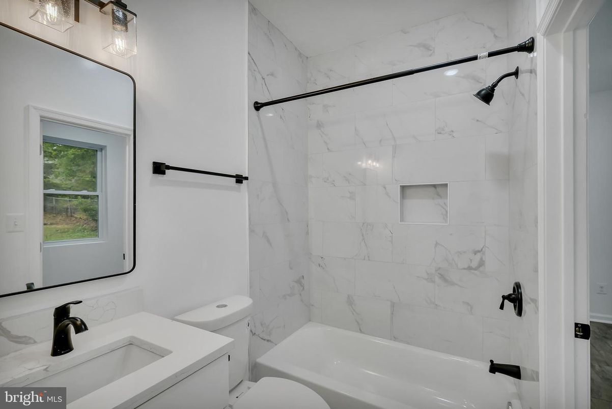 Bathroom, Interior, Marble Walls