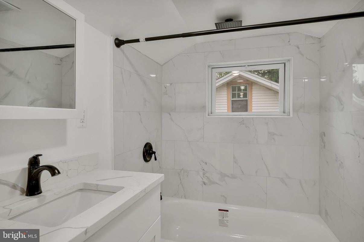 Bathroom, Interior, Marble Walls