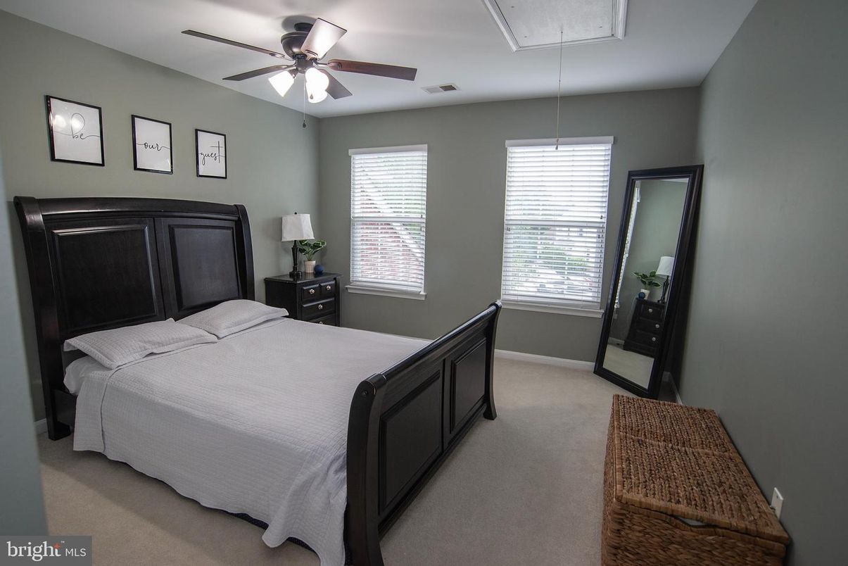 Bedroom, Interior, Pendant Lights